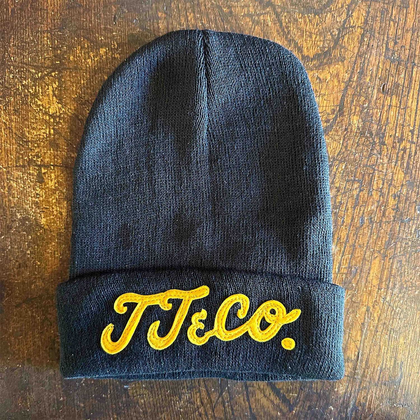 TT&CO. KNIT CAP ORANGE LOGO