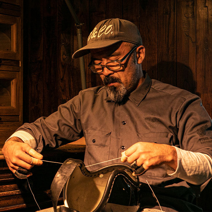 圆点超级大号复古皮革装饰黑色皮革哑光黑色