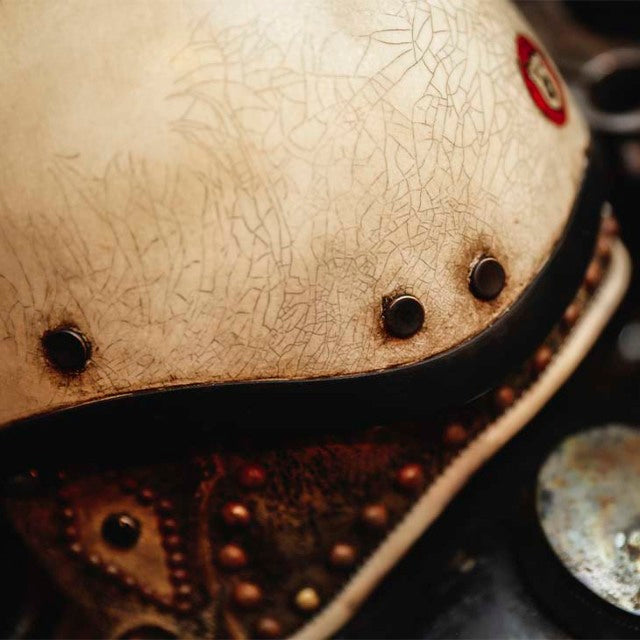 Vintage Cracked Paint & Studs HIRO PATINA ART STUDIO ONLY 20 CHRISTMAS PRESENTS No.61