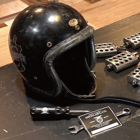 HWZN Collaboration helmet
